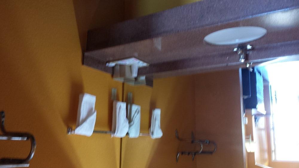 Regency Suites Iah Beltway 8 Houston Buitenkant foto