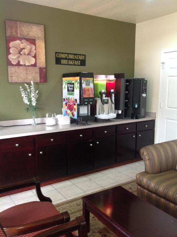 Regency Suites Iah Beltway 8 Houston Buitenkant foto